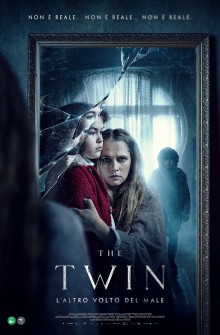  The Twin - L'altro volto del male (2022) Poster 